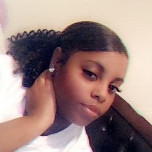 Meet your Posher, Resha